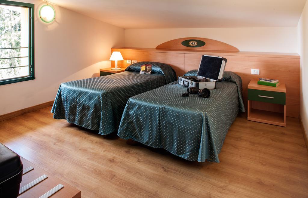 Residence Miravalle & Stella Alpina Valdobbiadene Pokoj fotografie